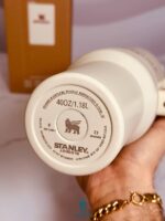 درب مقاوم و طراحی بدون نشتی ماگ استنلی Quencher