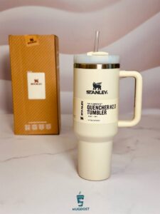 طراحی استیل دوجداره و نی مخصوص ماگ استنلی Quencher سفید