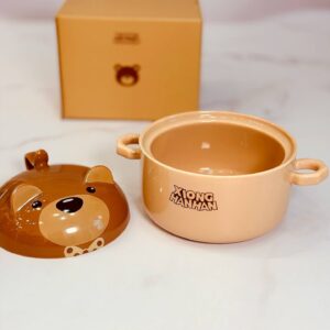 نمای نزدیک از طرح تدی روی قابلمه