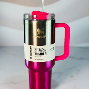 ماگ استنلی Quencher متالیک صورتی ۱.۱۸L