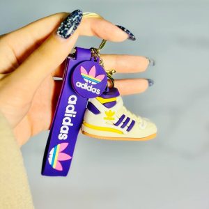 جاکلیدی سیلکونی کتونی ادیداس رنگ بنفش