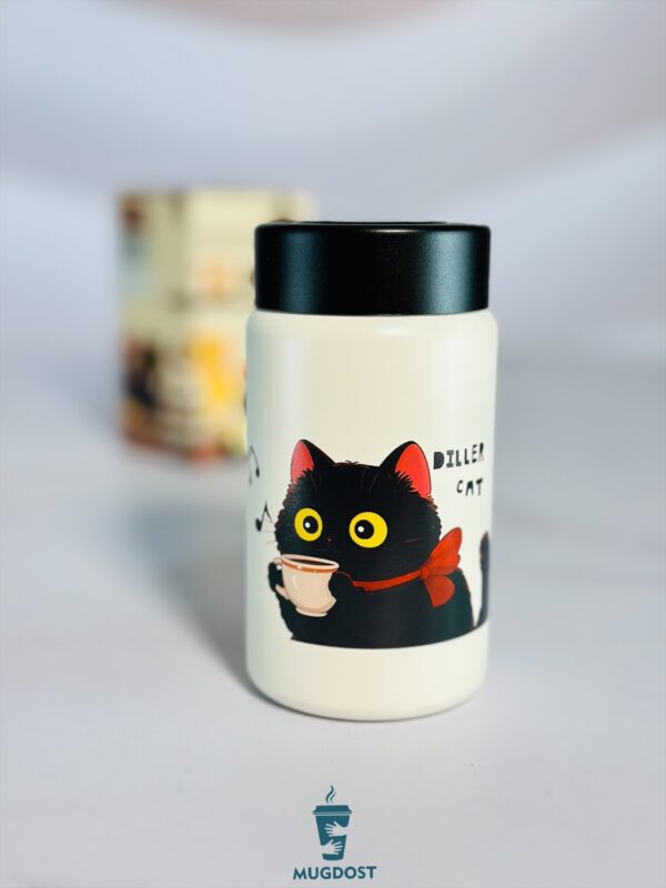 کاراکتر جذاب گربه مشکی را روی بدنه تراول ماگ دیلر گربه مشکی درپیچ ۲۸۰
