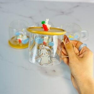 ماگ حبابی خرگوش و هویج در نمای دیگر