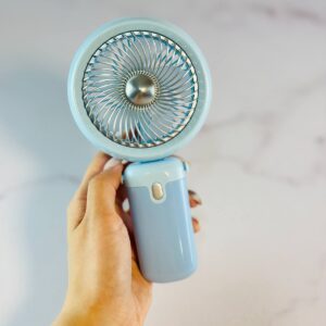 پنکه شارژی پاستلی بند دار رنگ آبی