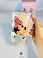 جزئیات بدنه وارداتی و طرح برجسته فانتزی کاراکتر مینی موس روی ماگ سرامیکی بلند