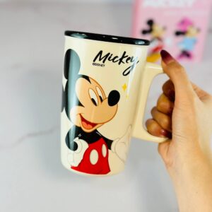 جزئیات بدنه وارداتی و طرح برجسته فانتزی کاراکتر میکی موس روی ماگ سرامیکی بلند